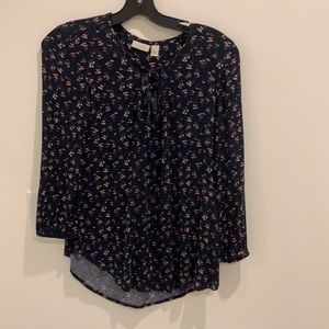 Printed Top with Keyhole neckline